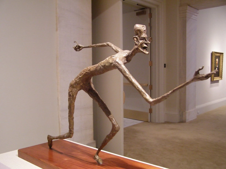 Pat Oliphant Sculpture