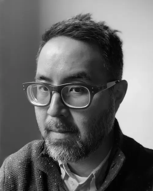 Adrian Tomine profile picture